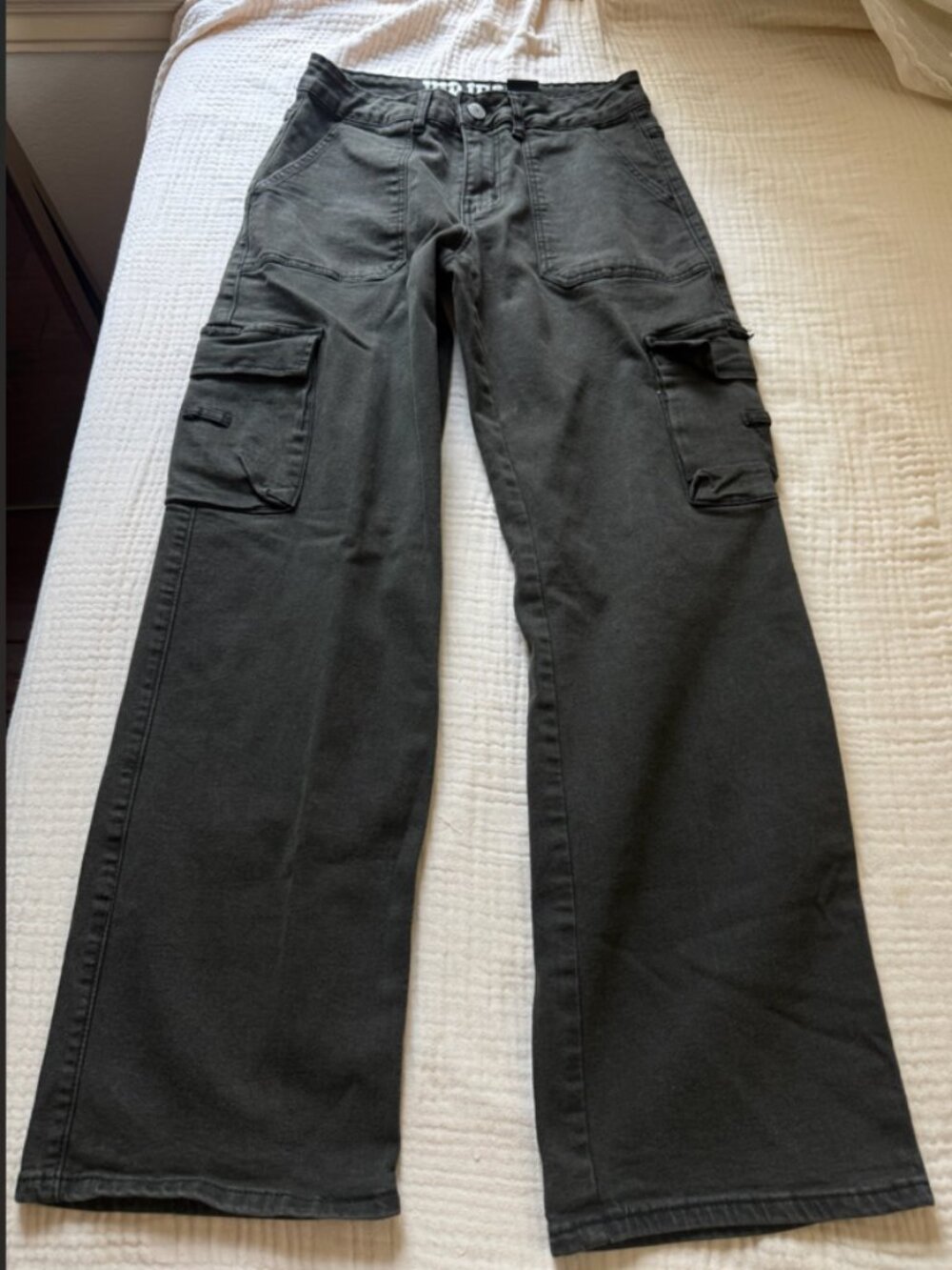 V.I.P. Jeans Distressed Black Cargo Style Wide Leg Jeans - Sz S/27